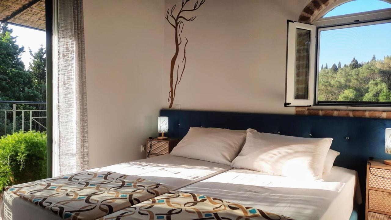 villa claire corfu Achílleion Esterno foto