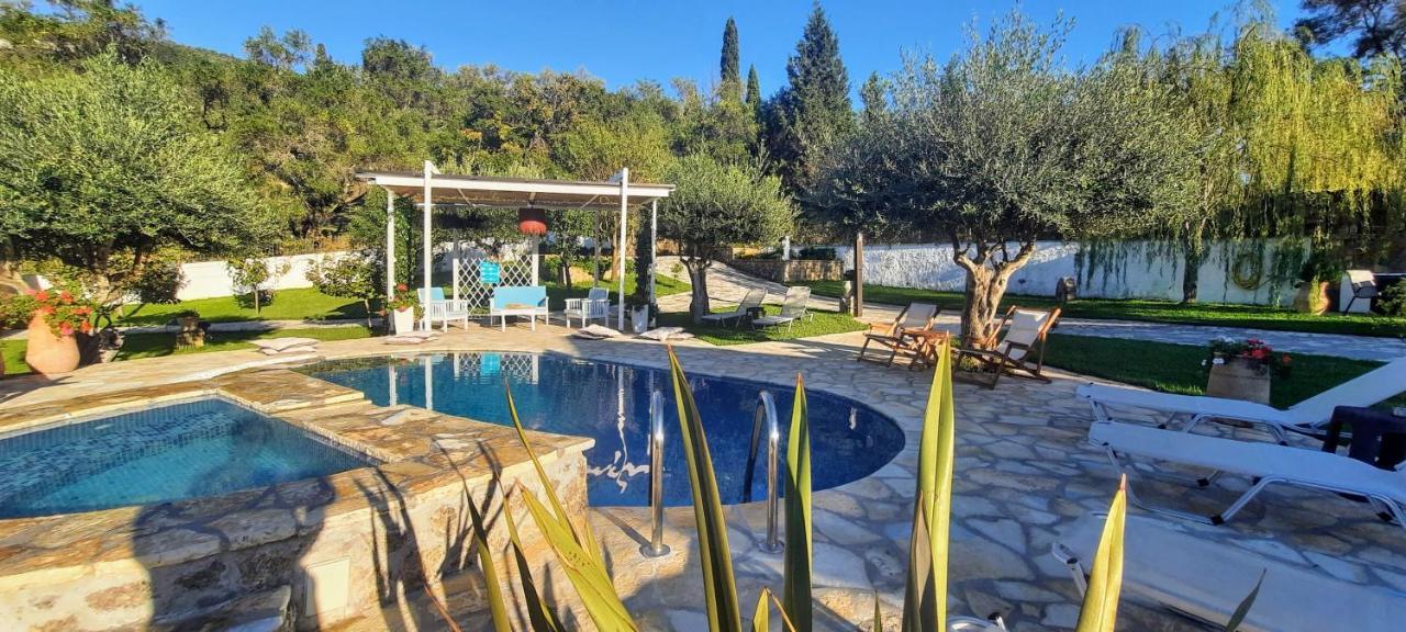 villa claire corfu Achílleion Esterno foto