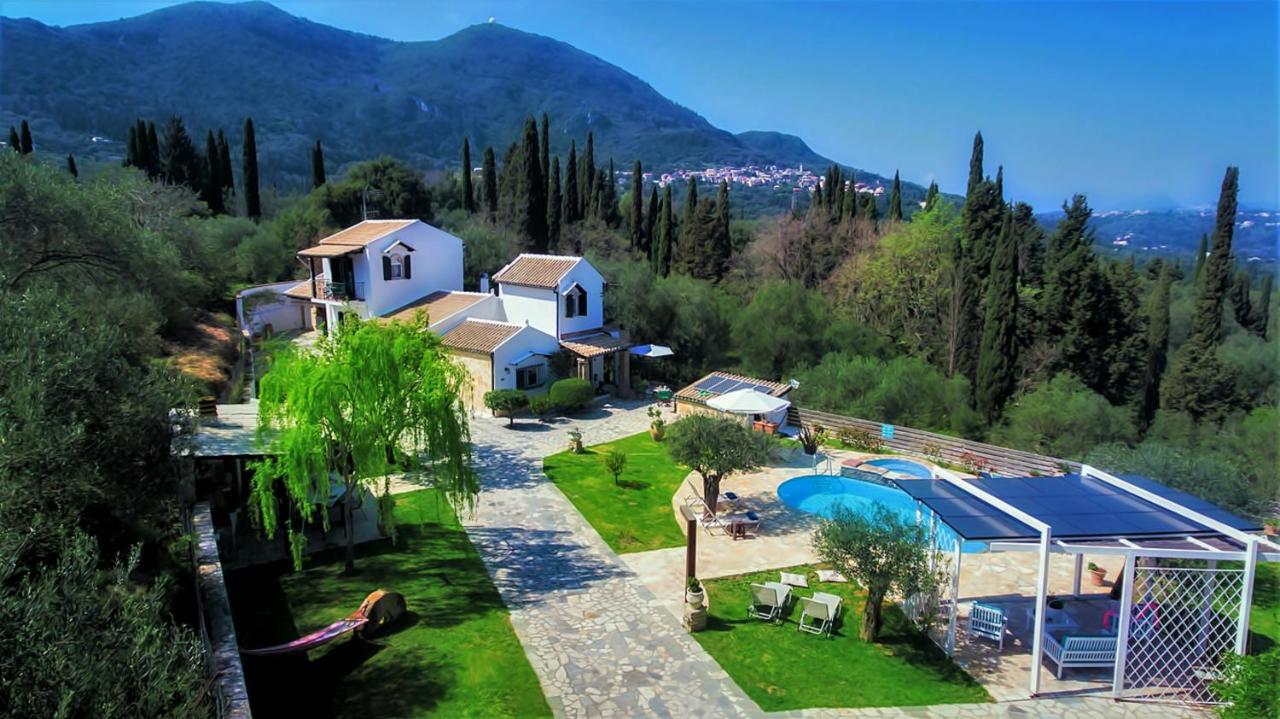 villa claire corfu Achílleion Esterno foto