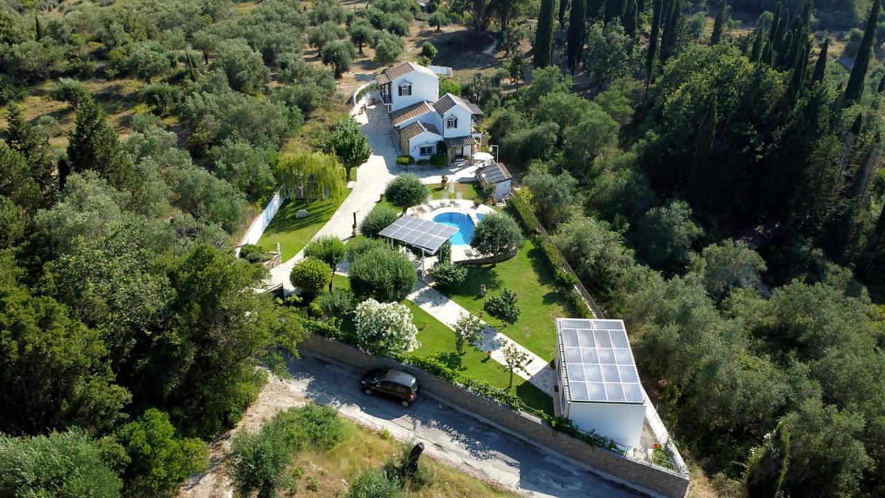 villa claire corfu Achílleion Esterno foto