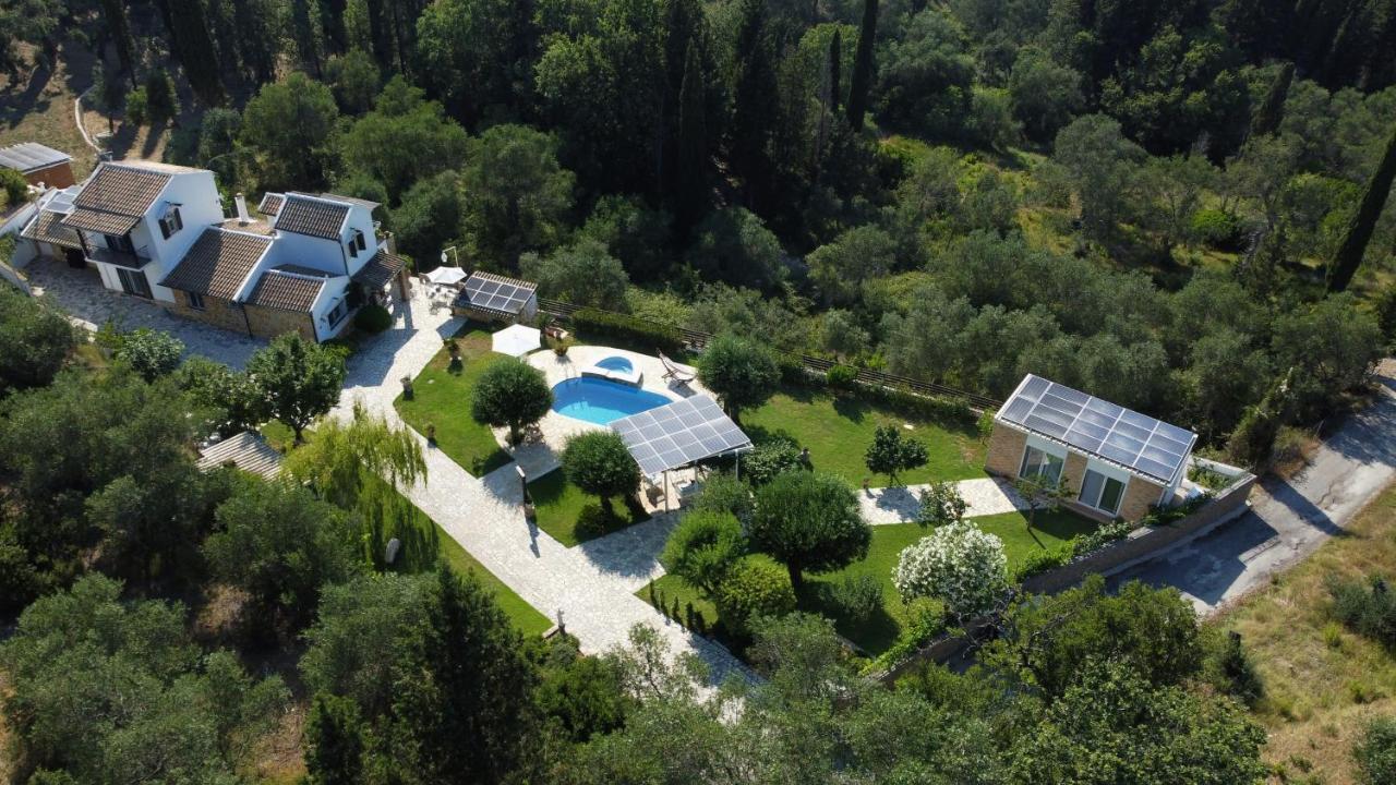villa claire corfu Achílleion Esterno foto