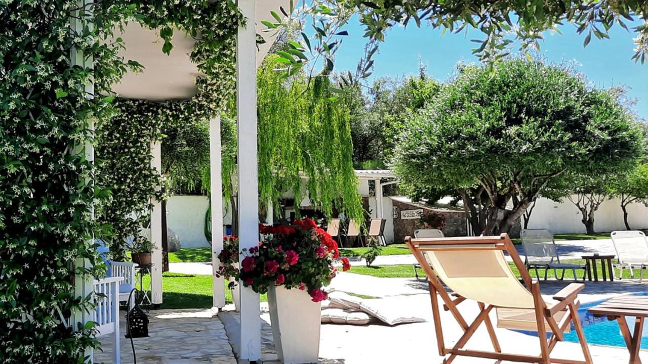 villa claire corfu Achílleion Esterno foto