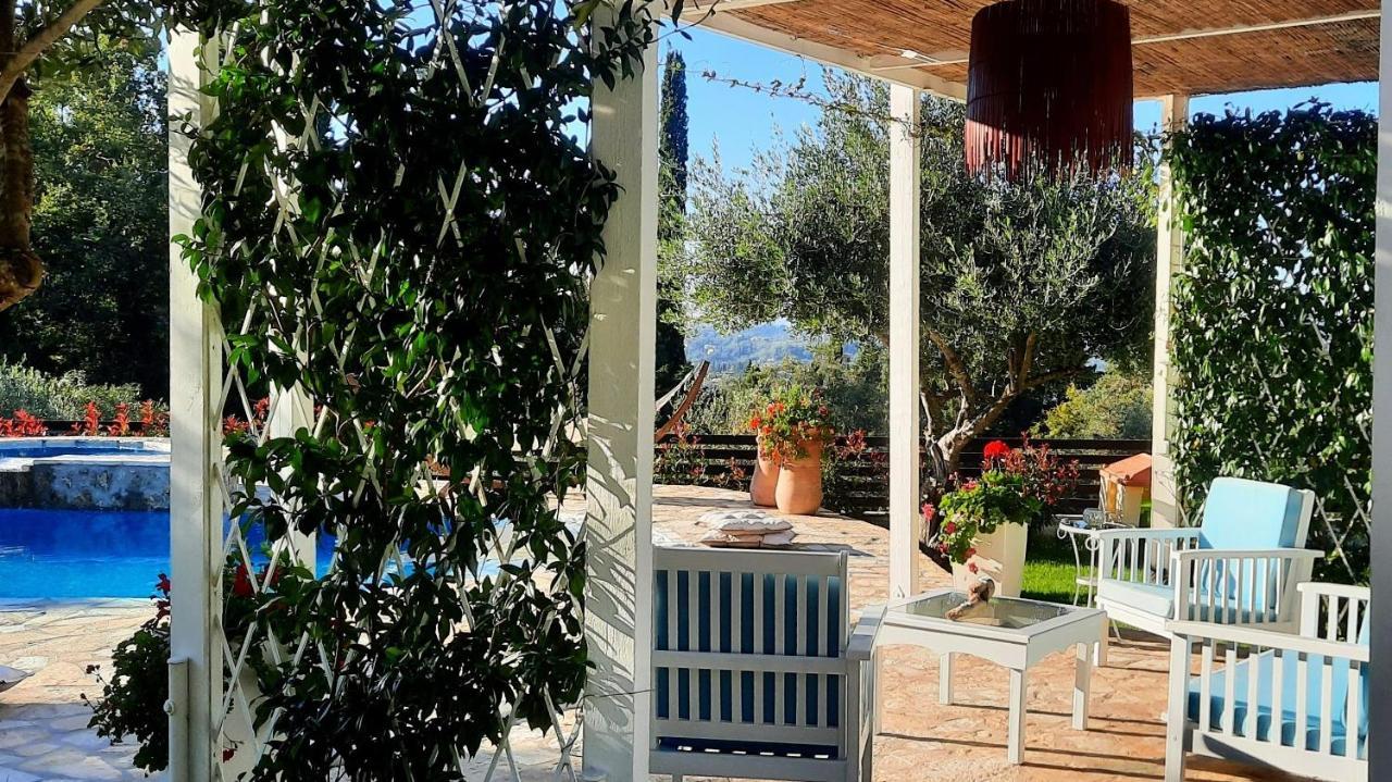 villa claire corfu Achílleion Esterno foto