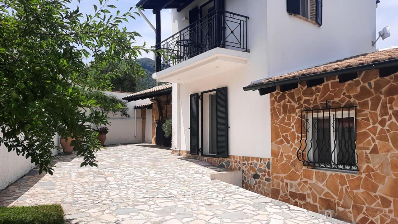 villa claire corfu Achílleion Esterno foto