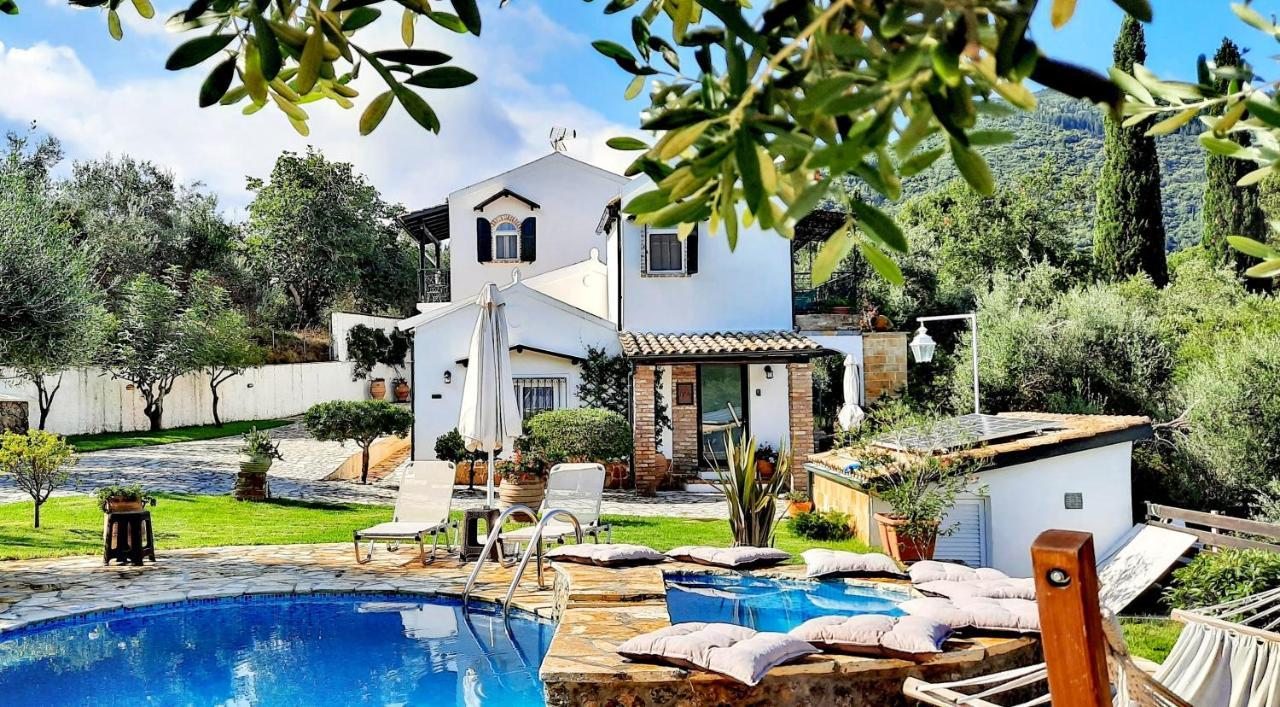 villa claire corfu Achílleion Esterno foto