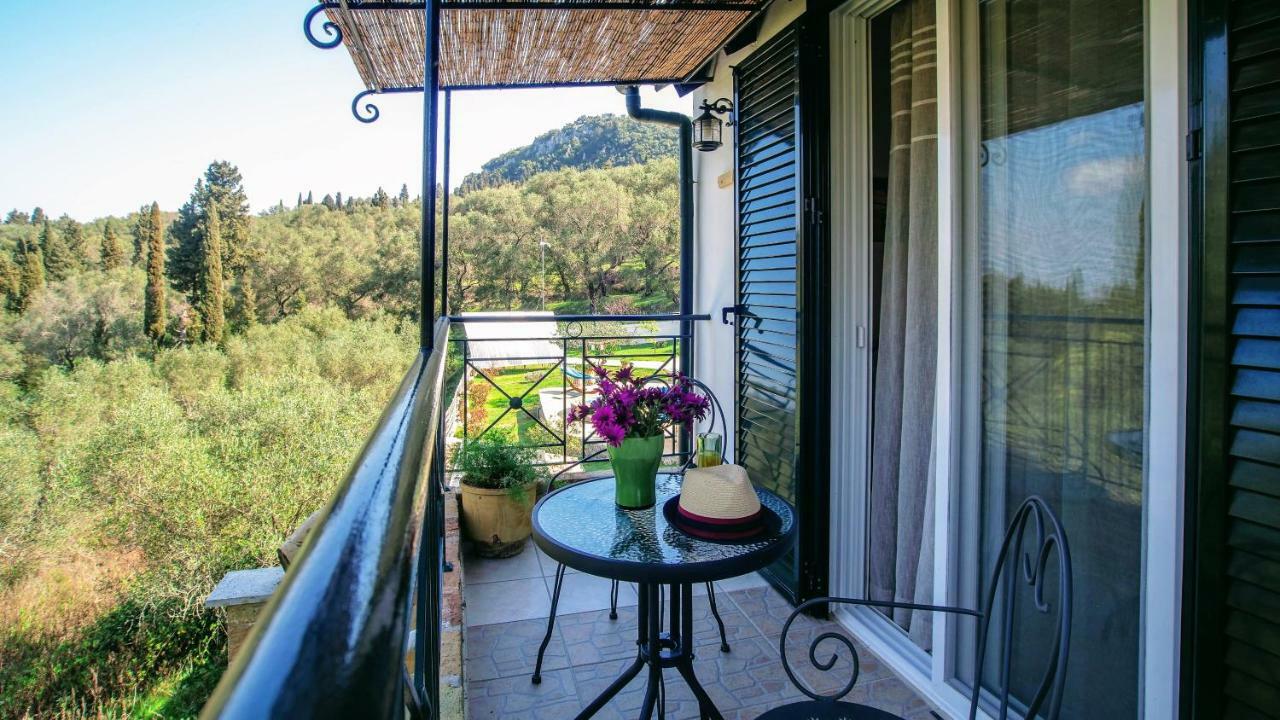 villa claire corfu Achílleion Esterno foto